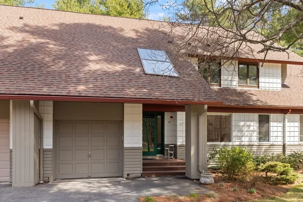 $625,000 | 17 Apple Valley Drive, Unit 17, Sharon, MA 02067