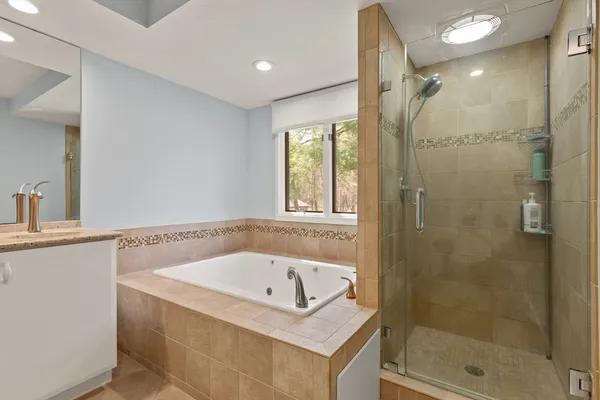 $625,000 | 17 Apple Valley Drive, Unit 17, Sharon, MA 02067