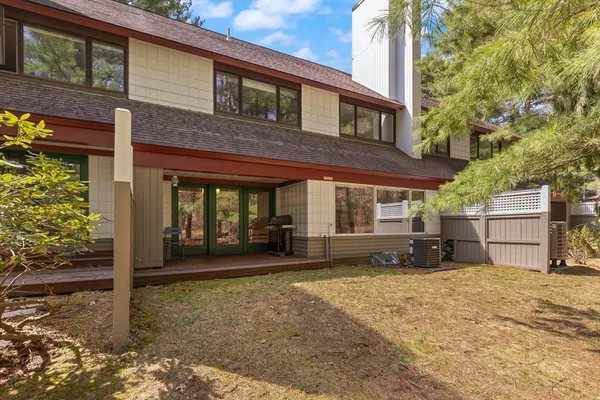 $625,000 | 17 Apple Valley Drive, Unit 17, Sharon, MA 02067