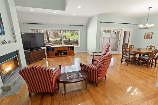 $625,000 | 17 Apple Valley Drive, Unit 17, Sharon, MA 02067