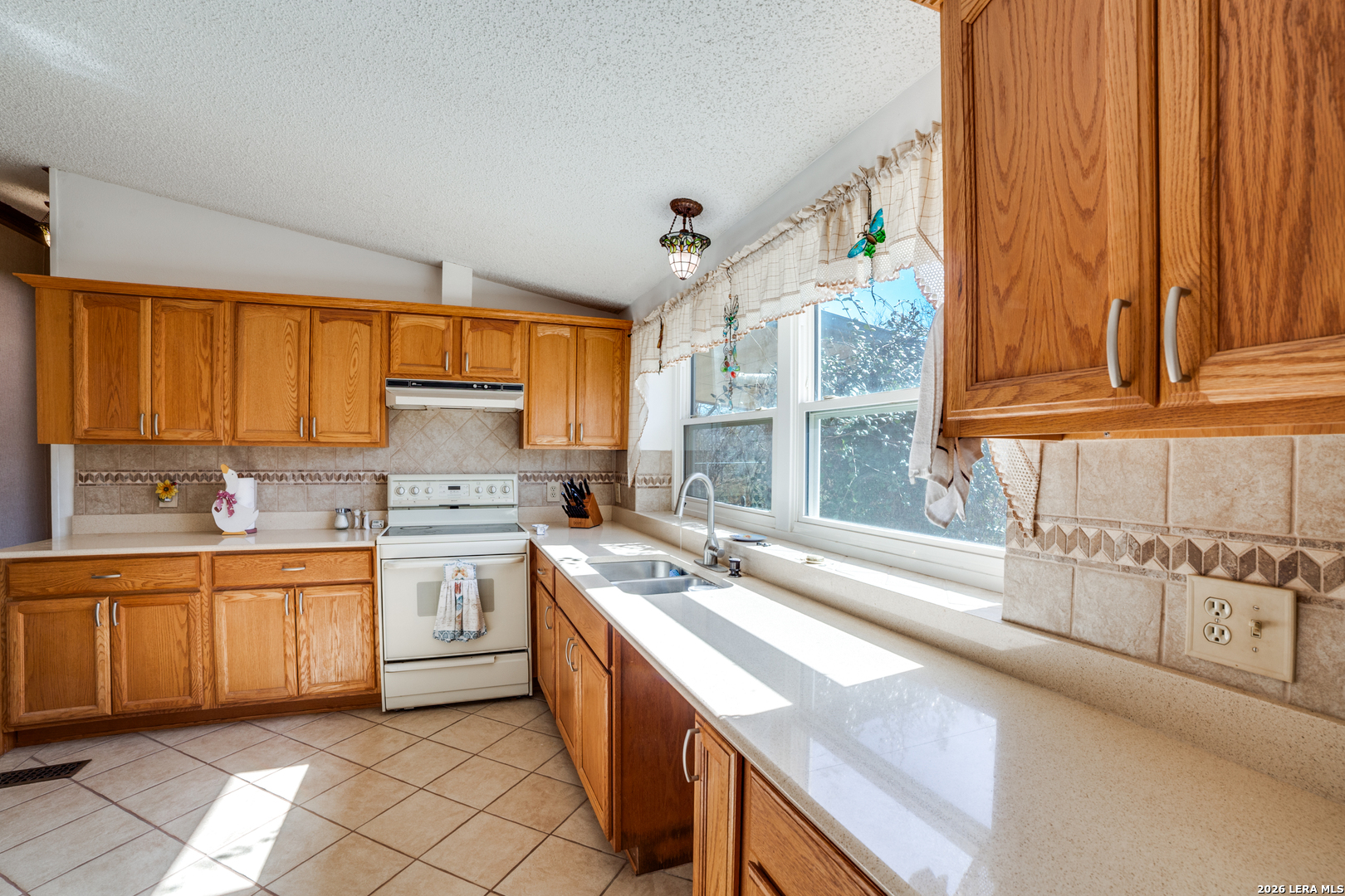 6490 Smith Road Von Ormy, TX 78073 - Photo 14 of 23