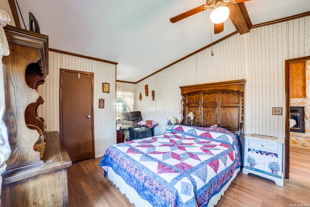 $265,000 | 6490 Smith Road, Von Ormy, TX 78073