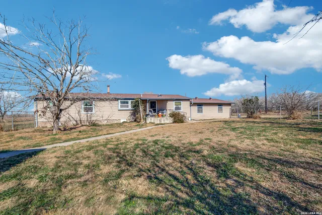 $265,000 | 6490 Smith Road, Von Ormy, TX 78073