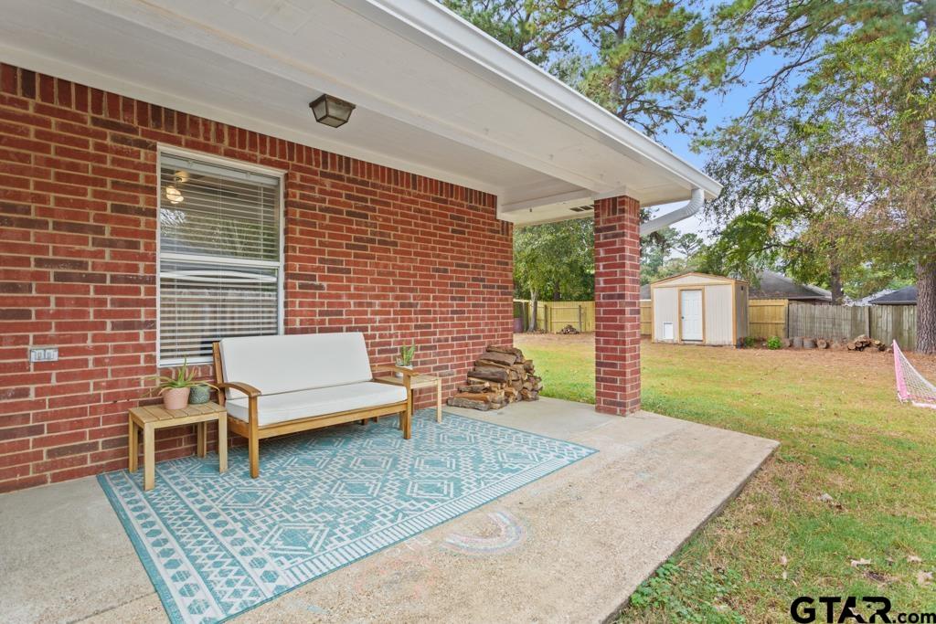 600 Frederick Circle Flint, TX 75762 - Photo 29 of 32 a view of a bench in the backyard