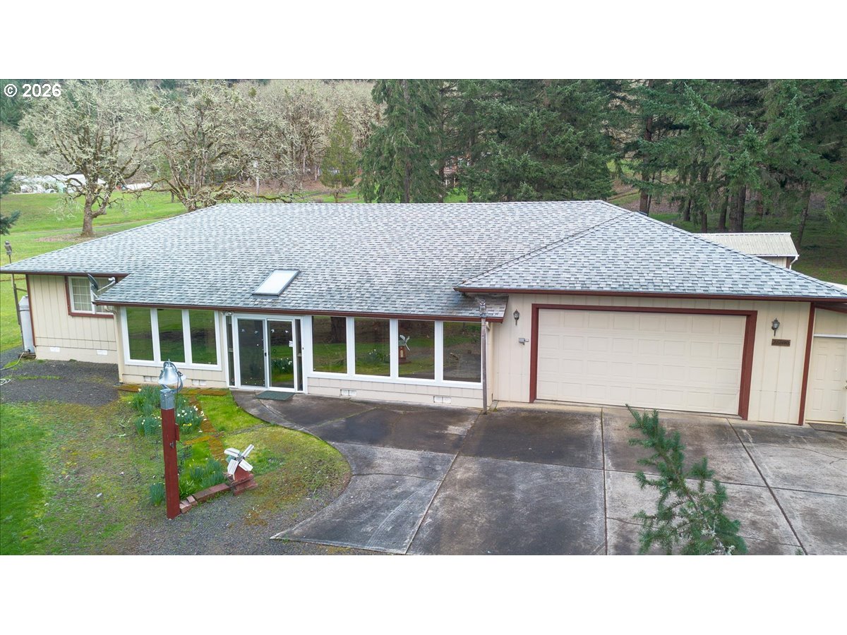 26100 Alpine Road Monroe, OR 97456 - Photo 2 of 46