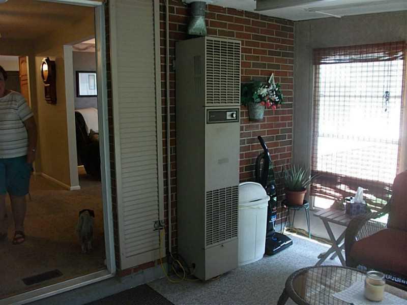 2773 South Burnett Road Springfield, OH 45505 - Photo 10 of 20