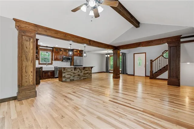 $749,000 | 6178 South E Tri County Line Road, Lawson, MO 64062