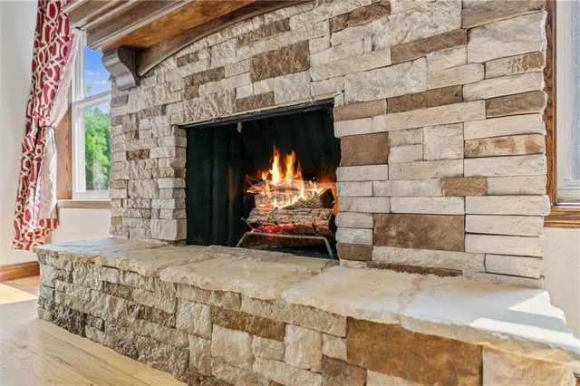 $749,000 | 6178 South E Tri County Line Road, Lawson, MO 64062