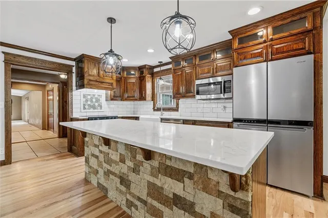 $749,000 | 6178 South E Tri County Line Road, Lawson, MO 64062