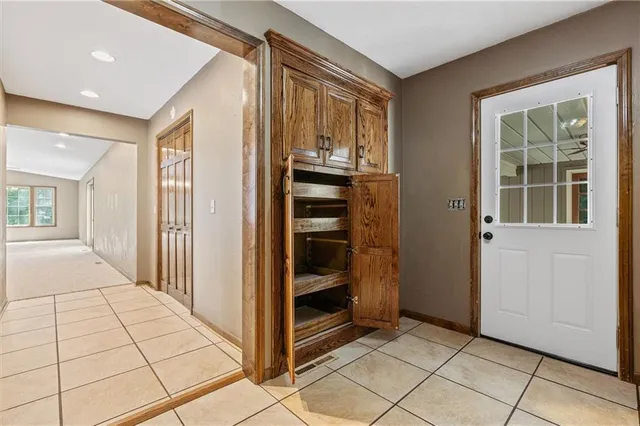 $749,000 | 6178 South E Tri County Line Road, Lawson, MO 64062