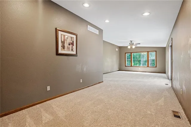 $749,000 | 6178 South E Tri County Line Road, Lawson, MO 64062