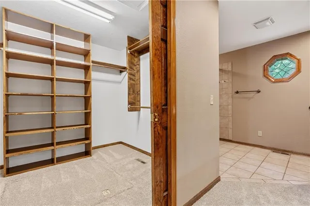 $749,000 | 6178 South E Tri County Line Road, Lawson, MO 64062