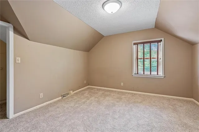 $749,000 | 6178 South E Tri County Line Road, Lawson, MO 64062