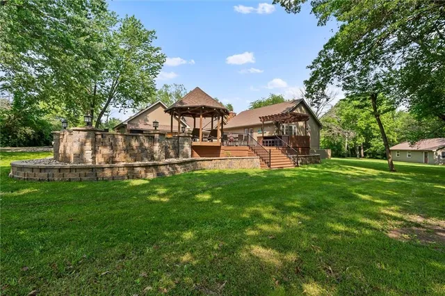 $749,000 | 6178 South E Tri County Line Road, Lawson, MO 64062