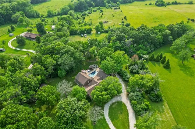 $749,000 | 6178 South E Tri County Line Road, Lawson, MO 64062