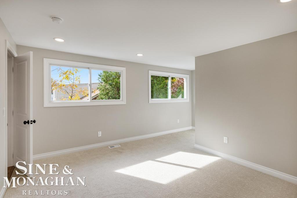 781 Fairford Road Grosse Pointe Woods, MI 48236 - Photo 34 of 57