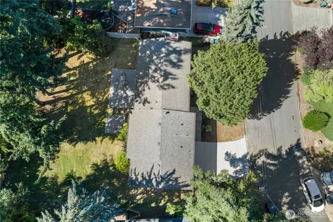 $1,275,000 | 6215 122nd Avenue Southeast, Bellevue, WA 98006