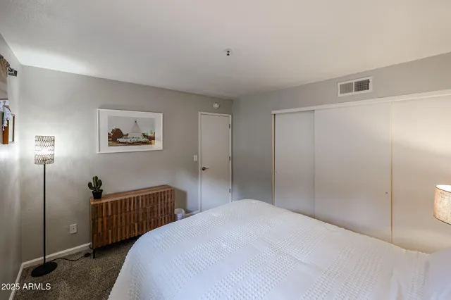 $2,195 | 4704 East Paradise Village Parkway North, Unit 144, Phoenix, AZ 85032