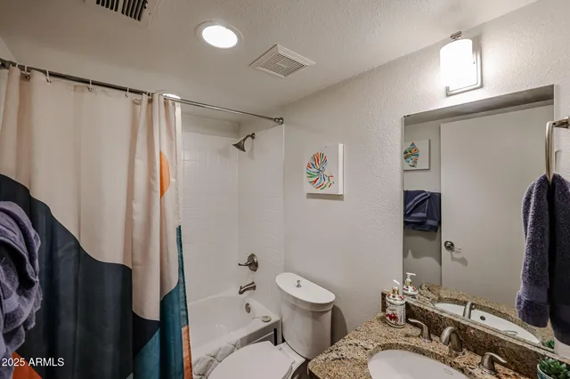 $2,195 | 4704 East Paradise Village Parkway North, Unit 144, Phoenix, AZ 85032