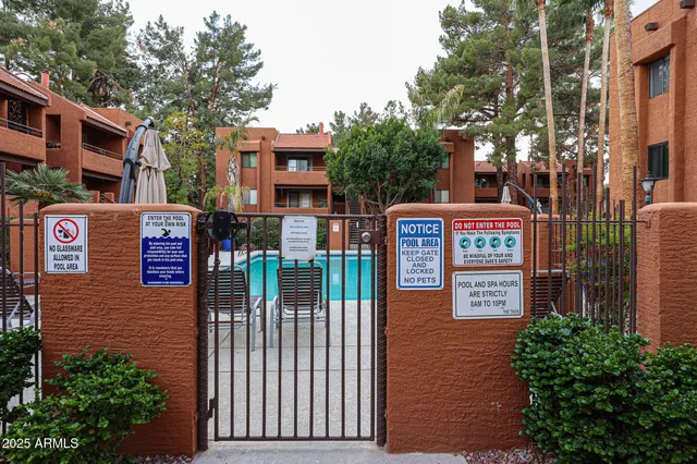 $2,195 | 4704 East Paradise Village Parkway North, Unit 144, Phoenix, AZ 85032