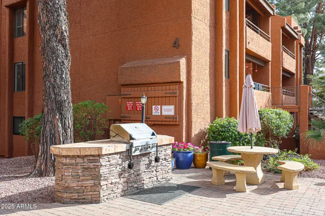 $2,195 | 4704 East Paradise Village Parkway North, Unit 144, Phoenix, AZ 85032