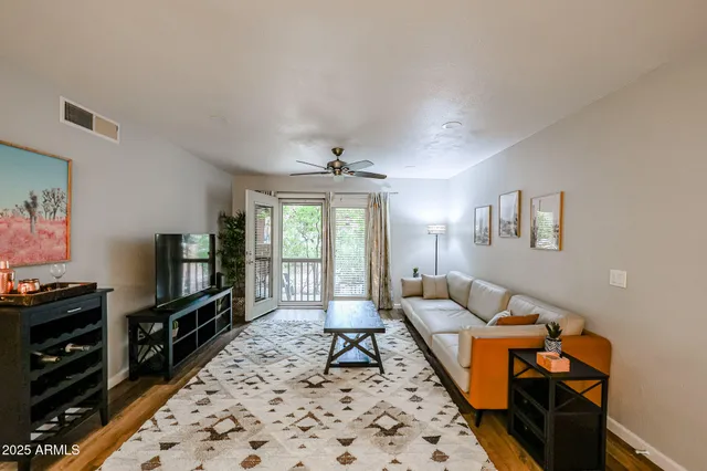 $2,195 | 4704 East Paradise Village Parkway North, Unit 144, Phoenix, AZ 85032