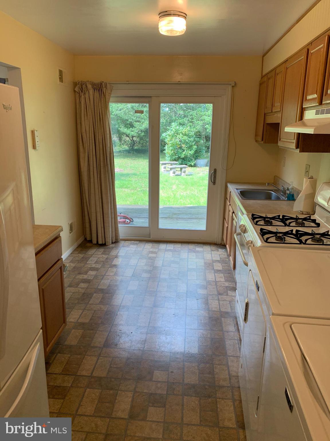 1120 Hamlin Road Waldorf, MD 20602 - Photo 4 of 18 Gallery Image 4