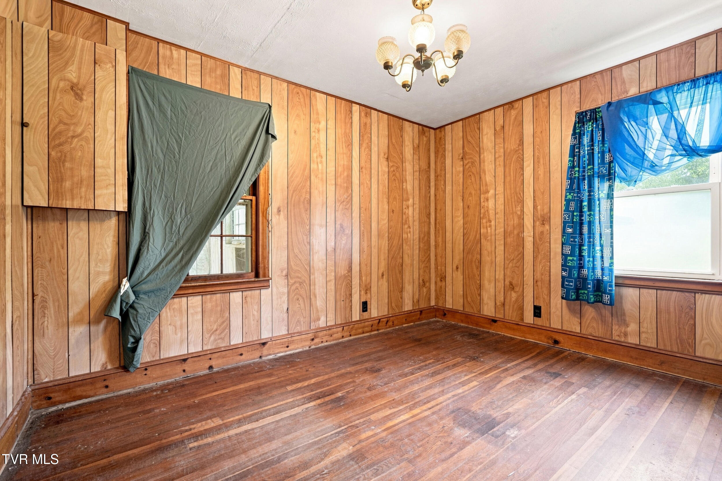 0 Roan Creek Road Butler, TN 37640 - Photo 17 of 51 Main house flex dining bonus