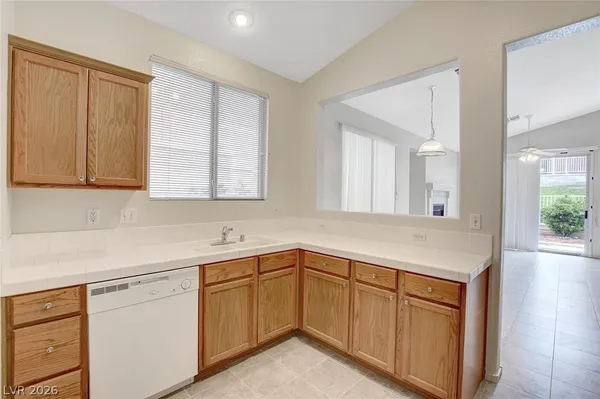 $1,995 | 1843 Thunder Mountain Drive, Henderson, NV 89012