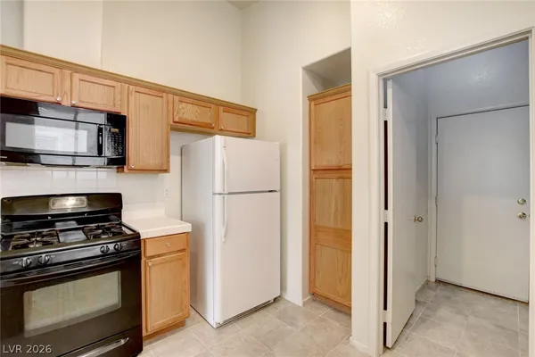 $1,995 | 1843 Thunder Mountain Drive, Henderson, NV 89012