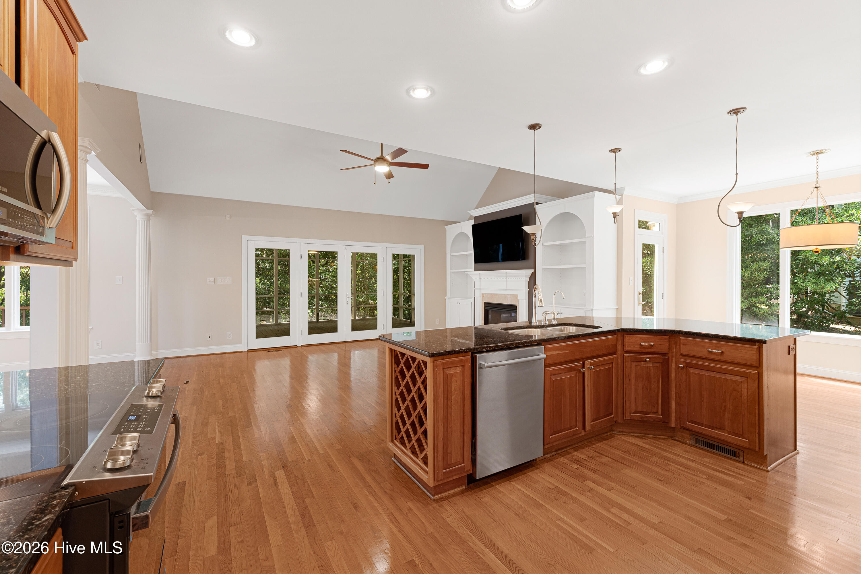 573 Coral Ridge Road Pine Knoll Shores, NC 28512 - Photo 12 of 75 Gallery Image 12