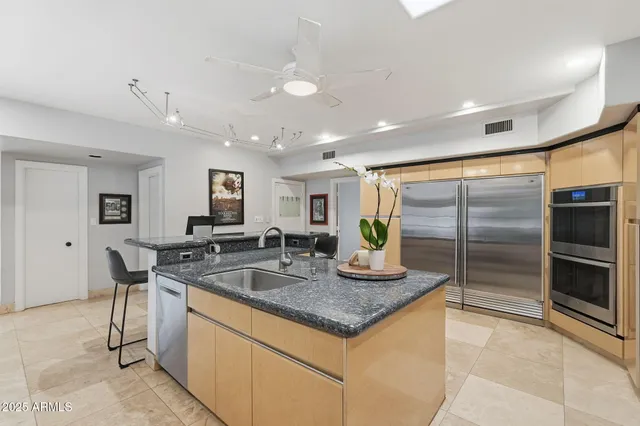 $1,950,000 | 6001 North 2nd Avenue, Phoenix, AZ 85013