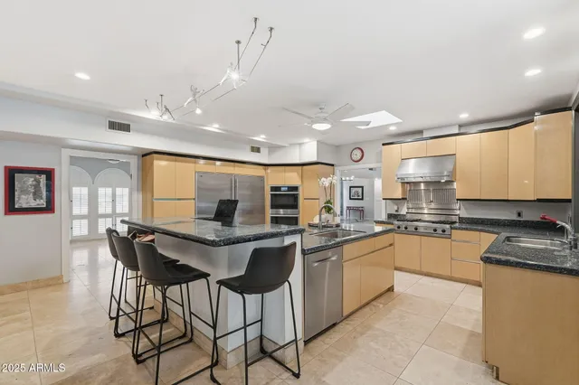 $1,950,000 | 6001 North 2nd Avenue, Phoenix, AZ 85013