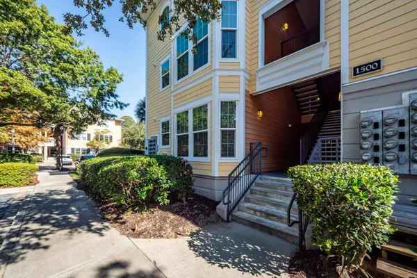 $3,200 | 1516 Telfair Way, Charleston, SC 29412