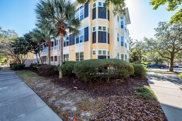 $3,200 | 1516 Telfair Way, Charleston, SC 29412