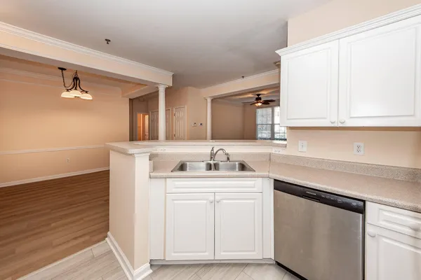 $3,200 | 1516 Telfair Way, Charleston, SC 29412