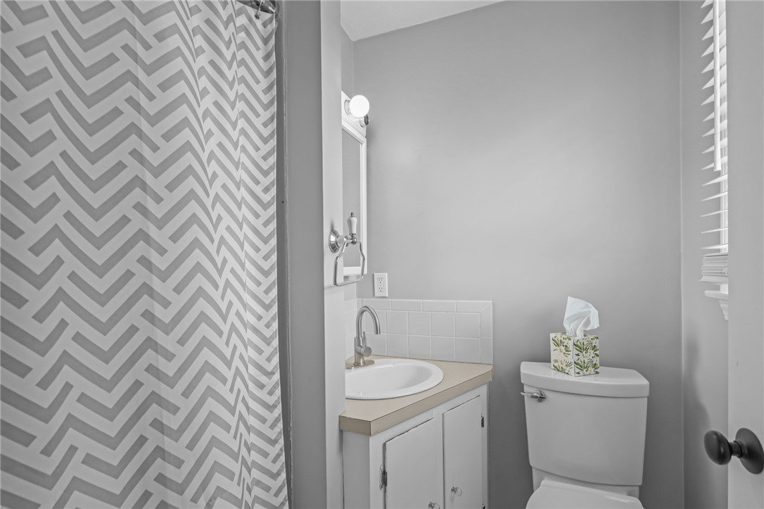 136 Honeysuckle Road Warwick, RI 02888 - Photo 28 of 50 Primary bedroom bath