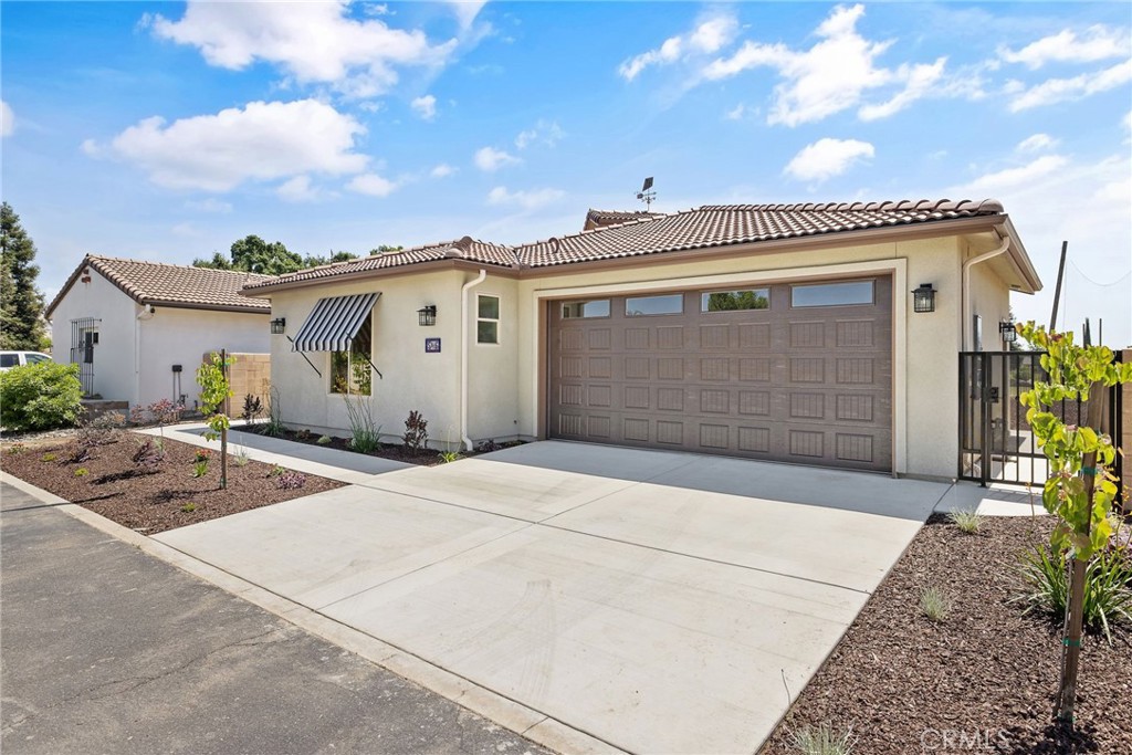 546 Little Exeter, CA 93221 - Photo 2 of 41