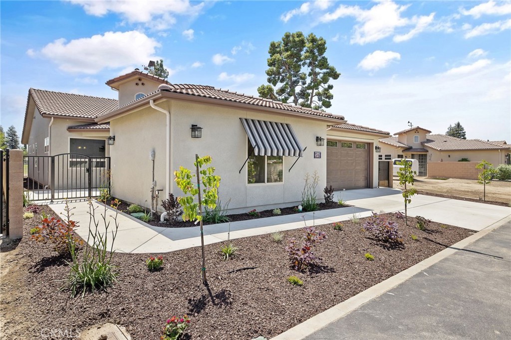 546 Little Exeter, CA 93221 - Photo 3 of 41