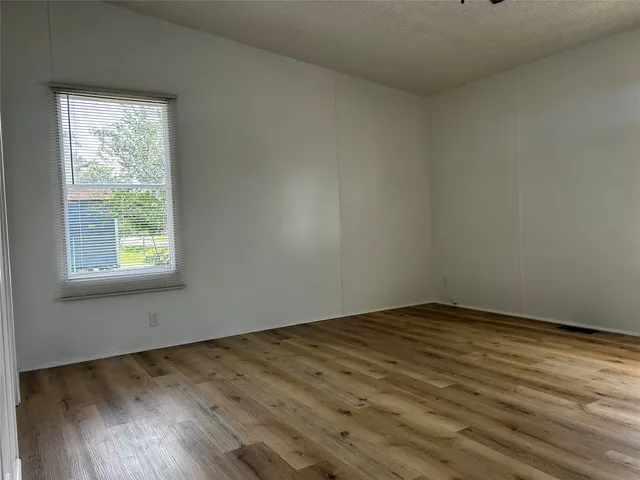 $2,150 | 219 Blinkin Avenue, Crosby, TX 77532