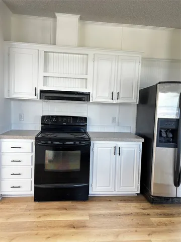 $2,150 | 219 Blinkin Avenue, Crosby, TX 77532