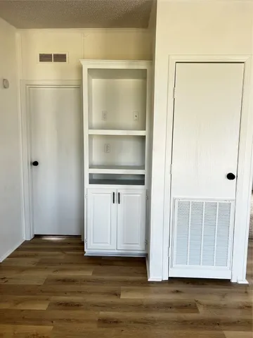 $2,150 | 219 Blinkin Avenue, Crosby, TX 77532