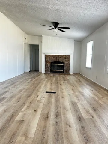 $2,150 | 219 Blinkin Avenue, Crosby, TX 77532