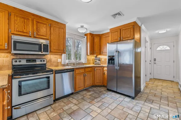 $409,900 | 10 Papermill Road, Hebron, CT 06231