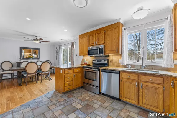 $409,900 | 10 Papermill Road, Hebron, CT 06231
