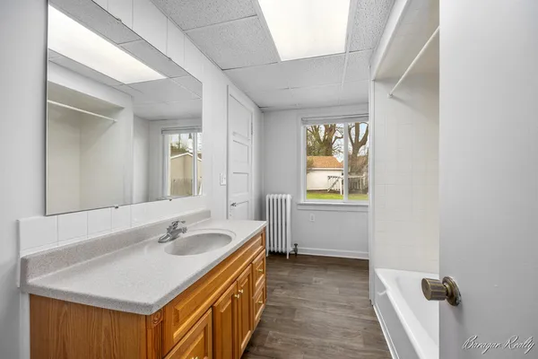 $269,900 | 2147 Plainfield Avenue Northeast, Grand Rapids, MI 49505