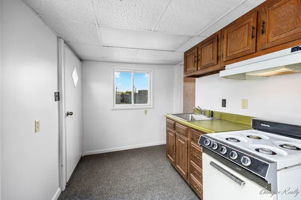 $269,900 | 2147 Plainfield Avenue Northeast, Grand Rapids, MI 49505