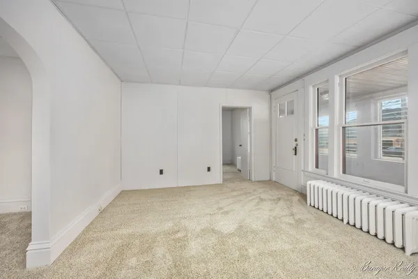 $269,900 | 2147 Plainfield Avenue Northeast, Grand Rapids, MI 49505