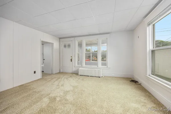 $269,900 | 2147 Plainfield Avenue Northeast, Grand Rapids, MI 49505