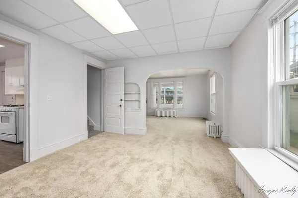 $269,900 | 2147 Plainfield Avenue Northeast, Grand Rapids, MI 49505